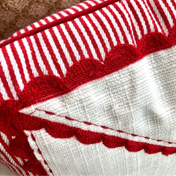 💝New! “Be Mine” Valentine’s Day Over Stuffed Pillow - Picture 4 of 8